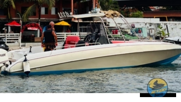 PASSEIO DE LANCHA ILHAS TIJUCAS 12 passageiros 